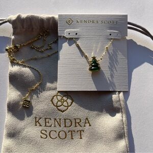 🎄New Kendra Scott Holiday Tree Gold Short Pendant Necklace In Green Quartzite🎁